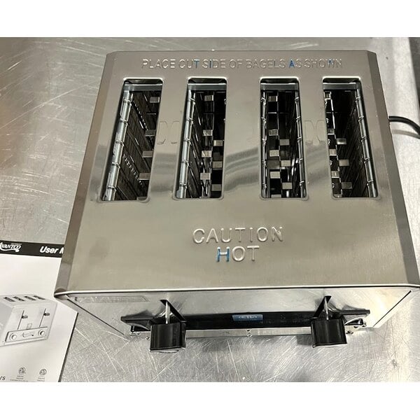 Scratch and Dent Avantco THD27208 Medium-Duty Bread/Bagel Switch 4-Slice Commercial Toaster with Wide 1 1/2" Slots - 208V