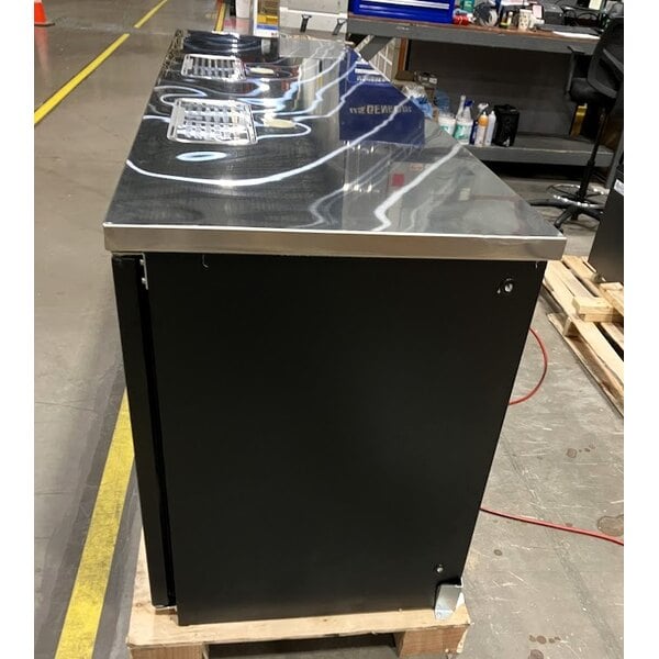 Scratch and Dent Avantco UDD-4-HC Black Kegerator / Beer Dispenser with (2) 2 Tap Towers - (3) 1/2 Keg Capacity