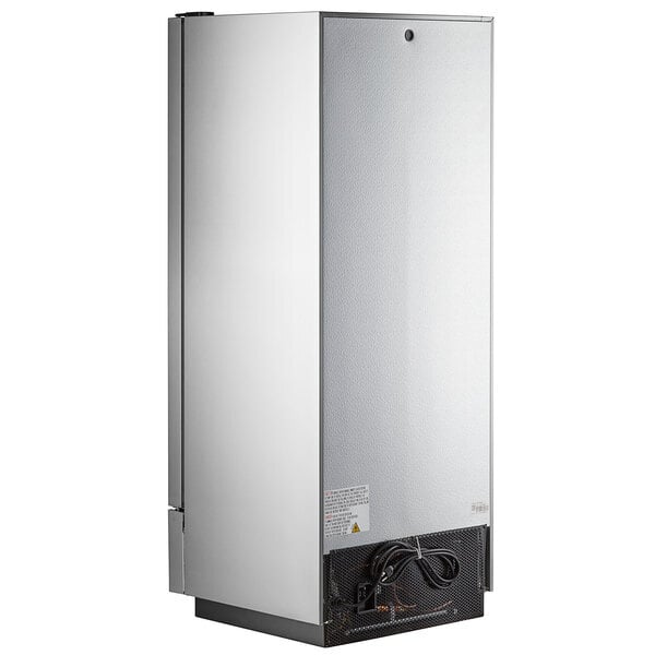 Scratch and Dent Avantco A-12R-HC 25" Solid Door Reach-In Refrigerator