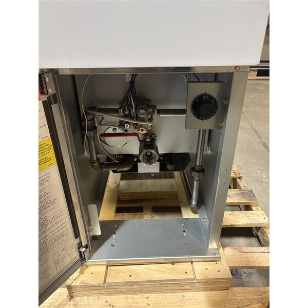 Scratch and Dent Dean by Frymaster GF40 Open Pot Natural Gas Floor Fryer 50 lb. - 122,000 BTU