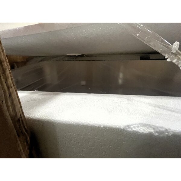 Scratch and Dent Avantco APPT-71-HC 71" 2 Door Refrigerated Pizza Prep Table