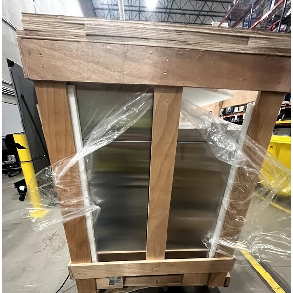 Scratch and Dent Avantco APPT-71-HC 71" 2 Door Refrigerated Pizza Prep Table