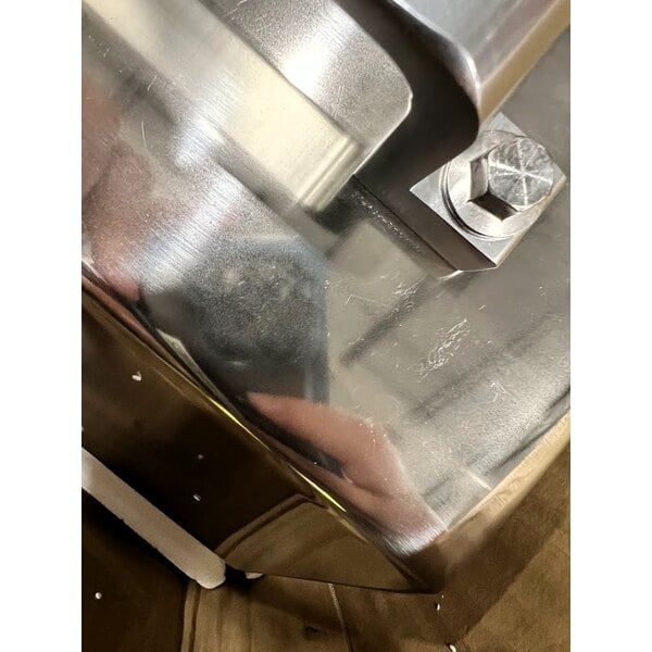 Scratch and Dent Avantco MG12R #12 Meat Grinder with Reverse Setting - 110V, 1 hp