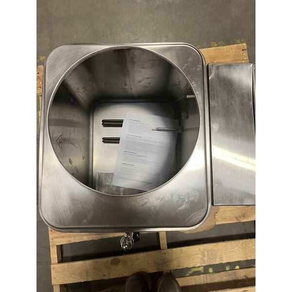 Scratch and Dent Avantco HWD10D 10 Gallon Bulk Hot Water Dispenser - 208/240V, 7,000W