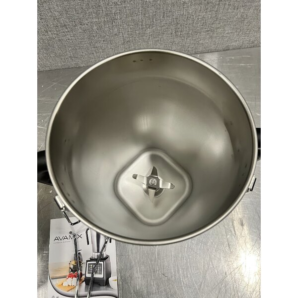 Scratch and Dent AvaMix BX1GRGT 3 3/4 hp 1 Gallon Stainless Steel Heavy Duty Commercial Food Blender with Timer - 120V