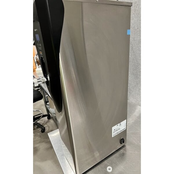 Scratch and Dent Bunn 43600.0026 H5X Stainless Steel 5 Gallon 212 Degree Hot Water Dispenser - 120V
