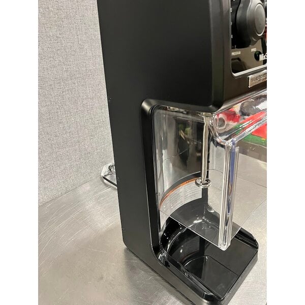 Scratch and Dent Hamilton Beach HMD1000 MixStation Heavy-Duty Drink Mixer with 3/4 HP Motor - 120V, 720 Watts