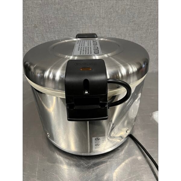 Scratch and Dent Zojirushi THA-603SA 66 Cup (Cooked) Stainless Steel Electric Rice Warmer with Removable Pot - 120V, 77W