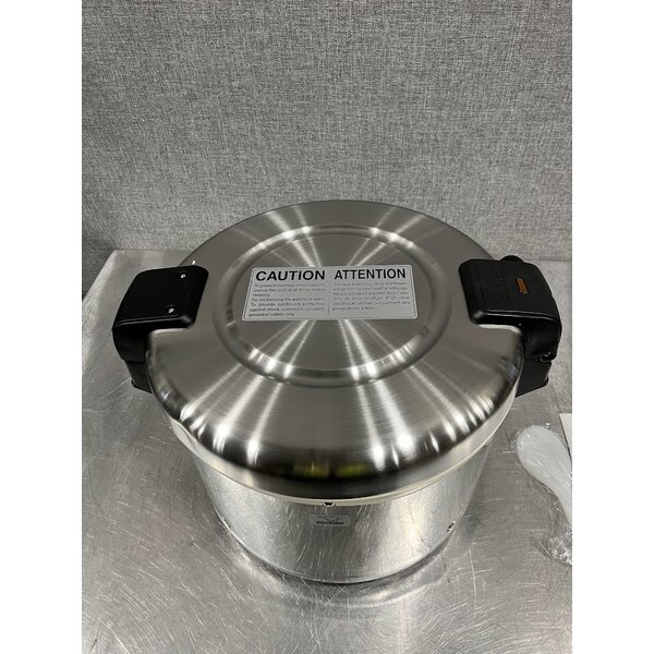 Scratch and Dent Zojirushi THA-603SA 66 Cup (Cooked) Stainless Steel Electric Rice Warmer with Removable Pot - 120V, 77W