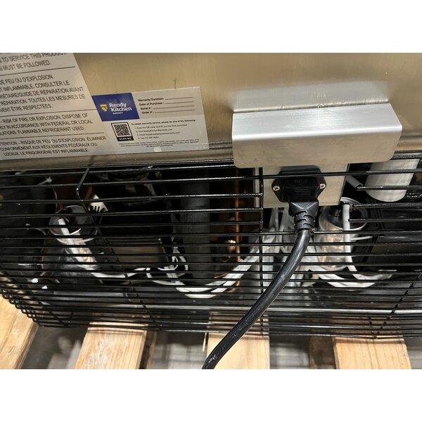 Scratch and Dent Avantco SF-10 31" Reach-In Blast Chiller / Freezer 88 lb. / 77 lb.