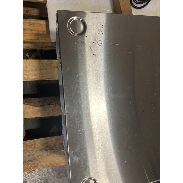 Scratch and Dent Avantco DPO-18-S Single Deck Countertop Pizza/Bakery Oven - 1700W, 120V