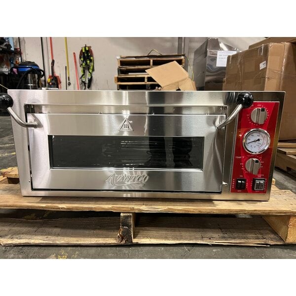 Scratch and Dent Avantco DPO-18-S Single Deck Countertop Pizza/Bakery Oven - 1700W, 120V