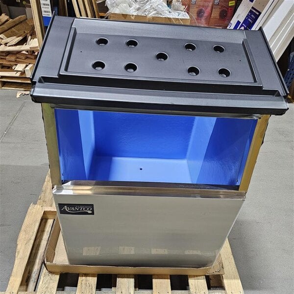 Scratch and Dent Avantco Ice BIN27530 30" Ice Storage Bin - 375 lb.