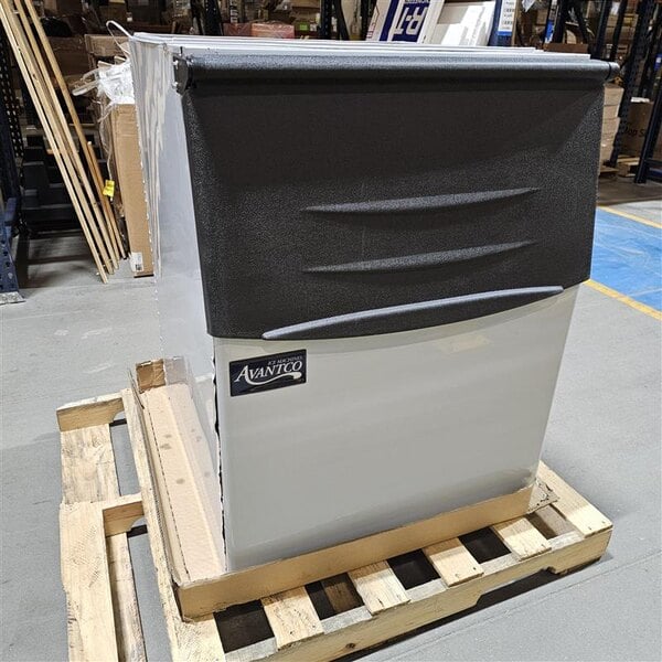 Scratch and Dent Avantco Ice BIN27530 30" Ice Storage Bin - 375 lb.