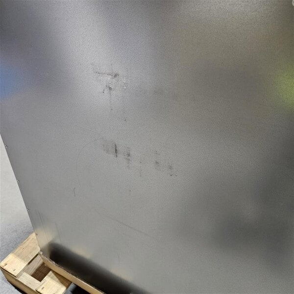 Scratch and Dent Avantco Ice BIN27530 30" Ice Storage Bin - 375 lb.