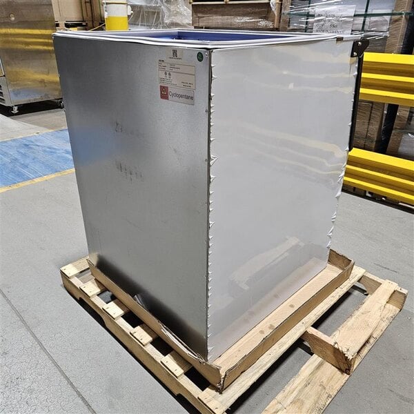 Scratch and Dent Avantco Ice BIN27530 30" Ice Storage Bin - 375 lb.