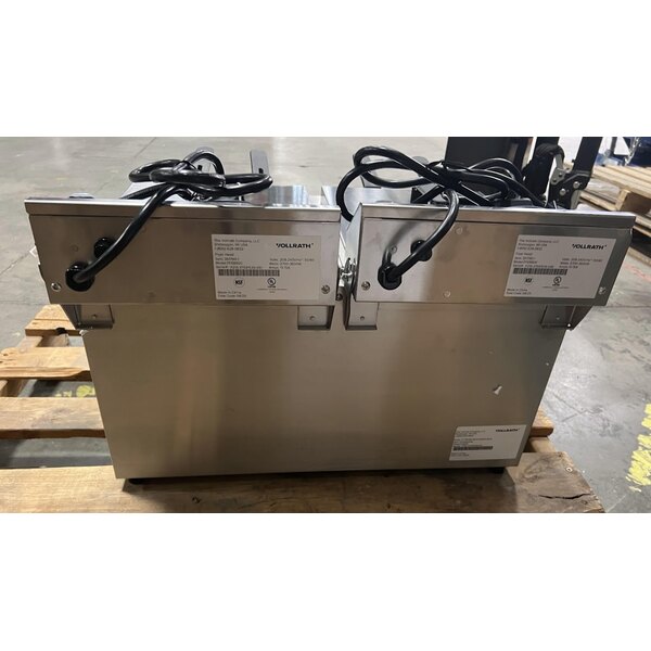 Scratch and Dent Vollrath CF4-3600DUAL 30 lb. Commercial Countertop Deep Fryer - 208-240V