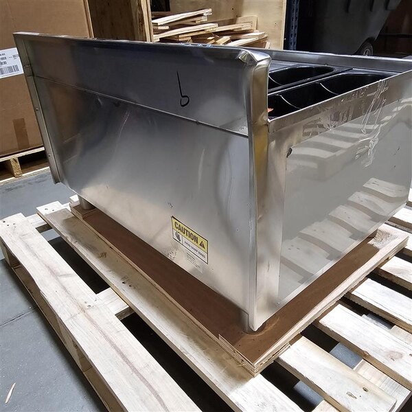 Scratch and Dent Regency 21" x 30" Underbar Ice Bin with 7 Circuit Post-Mix Cold Plate and Bottle Holders