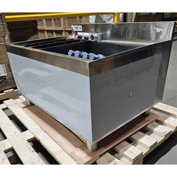 Scratch and Dent Regency 21" x 30" Underbar Ice Bin with 7 Circuit Post-Mix Cold Plate and Bottle Holders