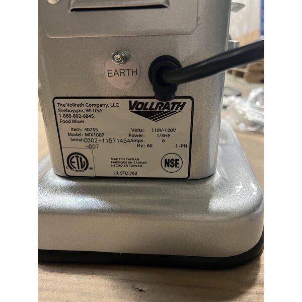 Scratch and Dent Vollrath 40755 7 Qt. Bowl Lift Countertop Mixer with Guard & Standard Accessories - 120V, 1/3 hp