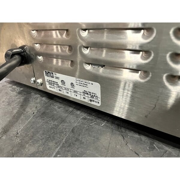 Scratch and Dent Nemco Hot Hold 6070-TT Dry / Moist Food Warmer for (4) 2 1/2" Deep Pans - 120V, 900W