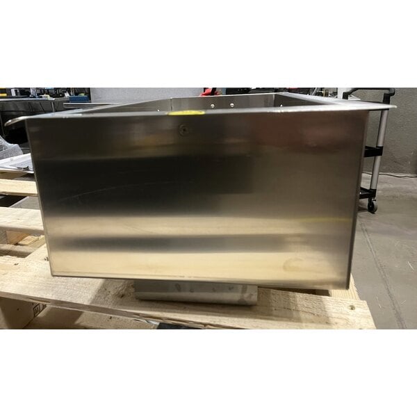 Scratch and Dent Alto-Shaam 100-HW/D643 4/3 Size 1 Pan Drop-In Hot Food Well for 6" Deep Pans - 120V