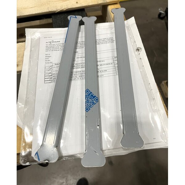 Scratch and Dent Alto-Shaam 100-HW/D643 4/3 Size 1 Pan Drop-In Hot Food Well for 6" Deep Pans - 120V