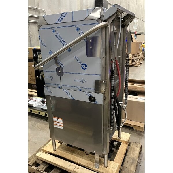 Scratch and Dent Hobart AM16-BAS-2 High Temperature Door-Style Base Electric Dishwasher with Booster Heater - 208-240V, 3 Phase