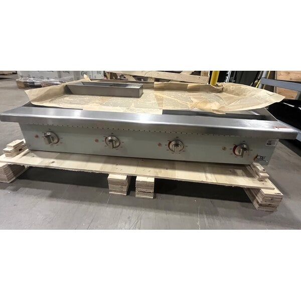 Scratch and Dent Cooking Performance Group G-CPG-48-M 48" Electric Countertop Griddle - 12,000W / 16,000W, 208 / 240V