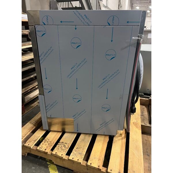 Scratch and Dent MainStreet Equipment HTUC High-Temperature Undercounter Dishwasher - 208V/240V, 1 Phase