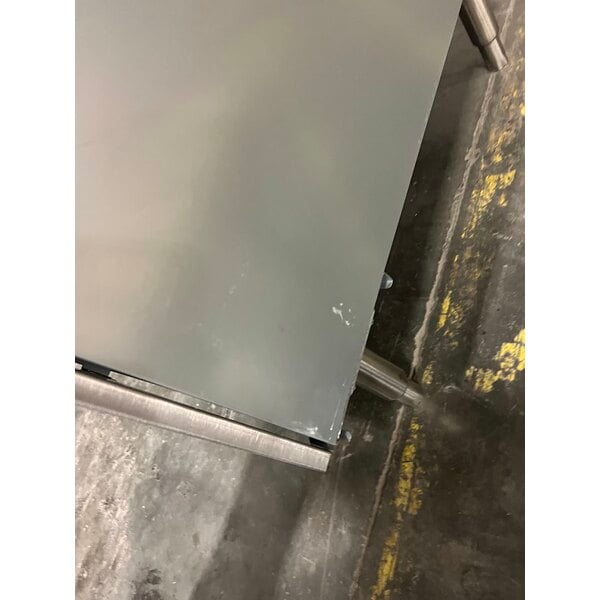 Scratch and Dent Avantco F5-ES-N 65-70 lb. Natural Gas Stainless Steel Floor Fryer - 100,000 BTU