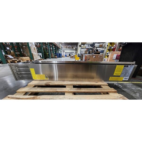 Scratch and Dent Arctic Air ACP63 63" Refrigerated Countertop Condiment Prep Station