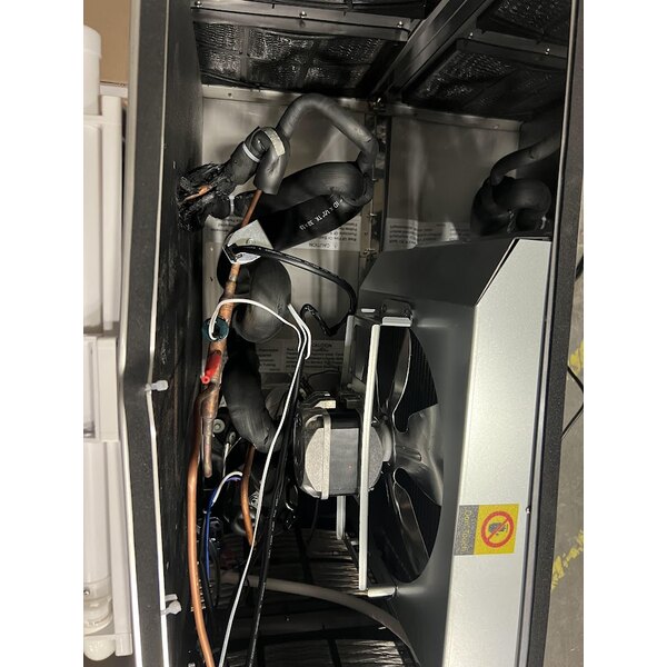 Scratch and Dent Avantco Ice MC-F-430-A 30" Air Cooled Modular Full Cube Ice Machine - 397 lb.