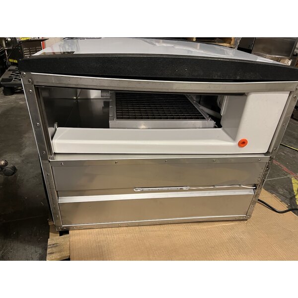 Scratch and Dent Avantco Ice MC-F-430-A 30" Air Cooled Modular Full Cube Ice Machine - 397 lb.