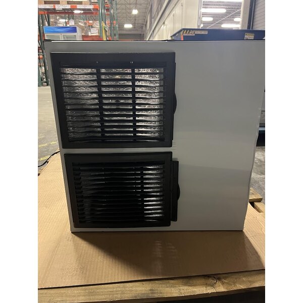 Scratch and Dent Avantco Ice MC-F-430-A 30" Air Cooled Modular Full Cube Ice Machine - 397 lb.