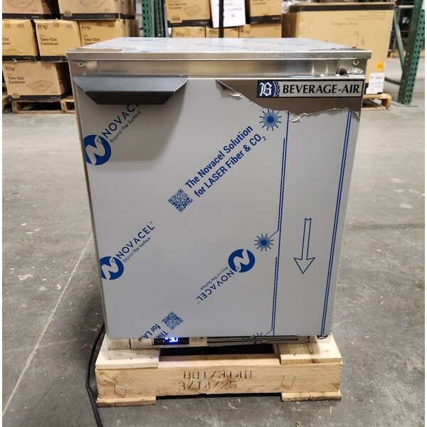 Scratch and Dent Beverage-Air UCF20HC 20" Low Profile Undercounter Freezer