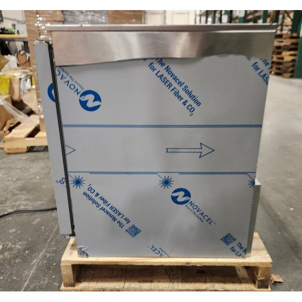 Scratch and Dent Beverage-Air UCF20HC 20" Low Profile Undercounter Freezer