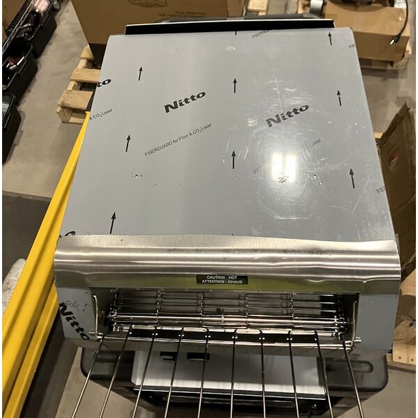 Scratch and Dent Hatco TQ-1800H Toast Qwik Conveyor Toaster - 3" Opening, 240V