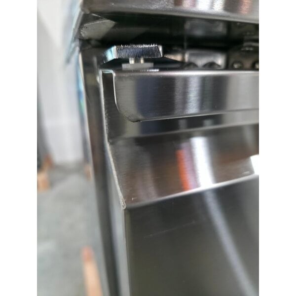 Scratch and Dent Avantco ZUC-48R-HC 48" Front Breathing Undercounter Refrigerator