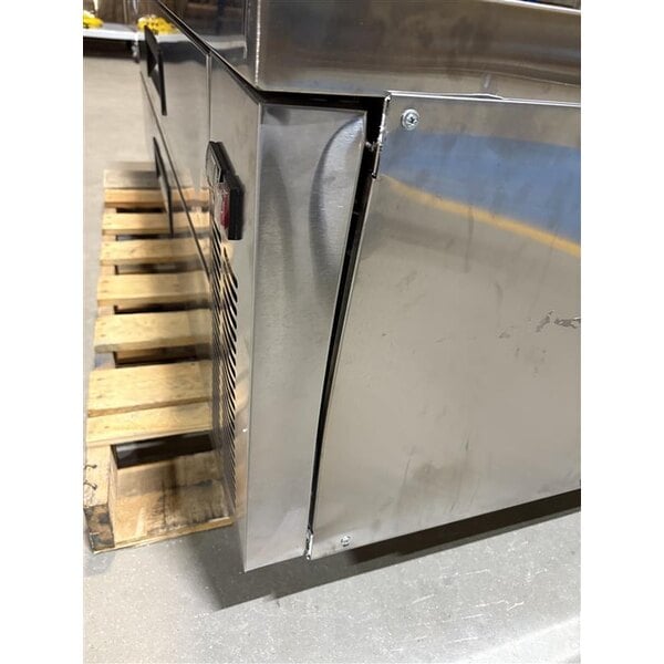 Scratch and Dent Avantco CBE-60-HC 60" 2 Drawer Refrigerated Chef Base