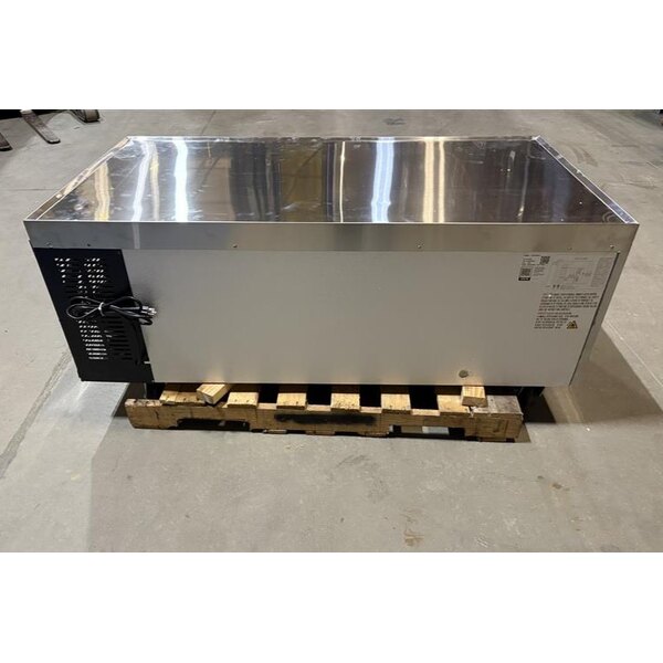 Scratch and Dent Avantco CBE-60-HC 60" 2 Drawer Refrigerated Chef Base