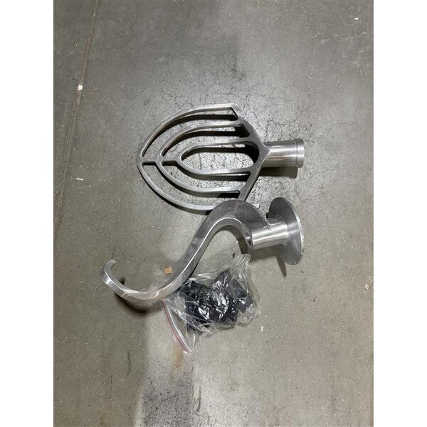 Scratch and Dent MainStreet Equipment CMIX20 20 Qt. Planetary Stand Mixer with Guard & Standard Accessories - 120V, 1 1/2 hp