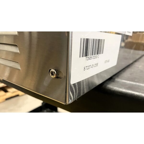 Scratch and Dent Avantco CPT-28-HC 28" Countertop Refrigerated Prep Rail