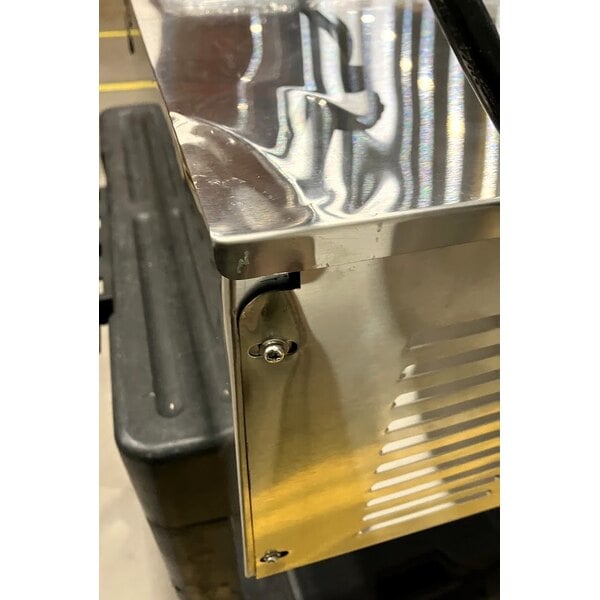 Scratch and Dent Avantco CPT-28-HC 28" Countertop Refrigerated Prep Rail