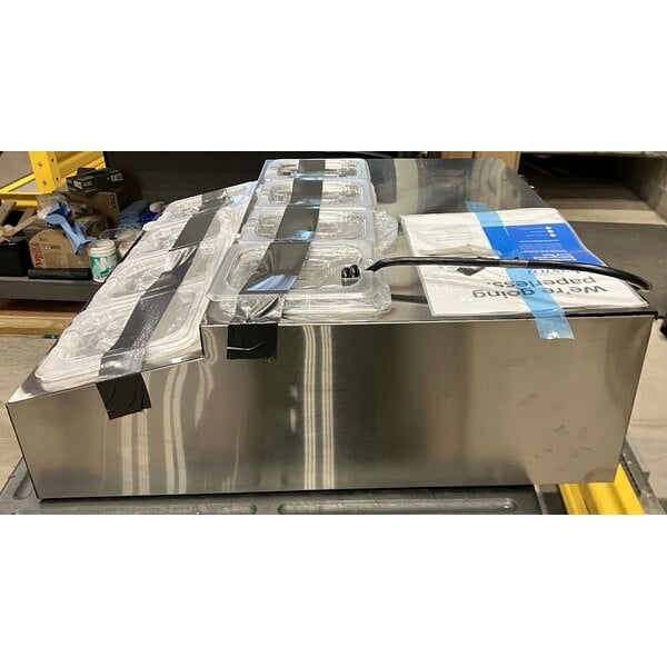 Scratch and Dent Avantco CPT-28-HC 28" Countertop Refrigerated Prep Rail