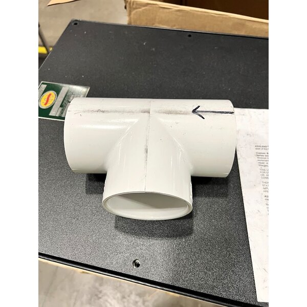 Scratch and Dent Ashland PolyTrap 4825 50 lb. Grease Trap with Threaded Connections