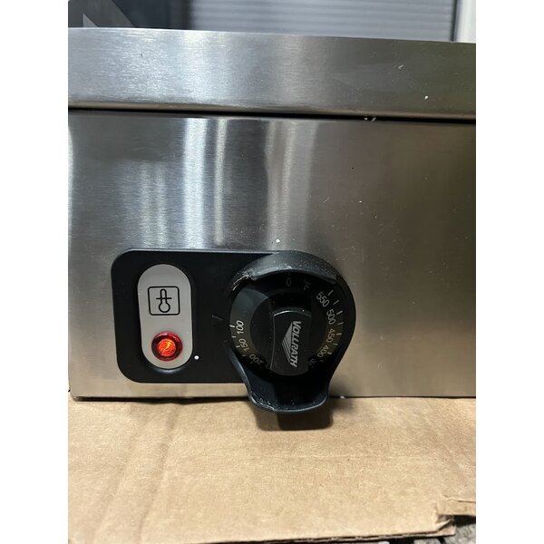 Scratch and Dent Vollrath 40716 Cayenne 24" Thermostatic Electric Griddle 220V