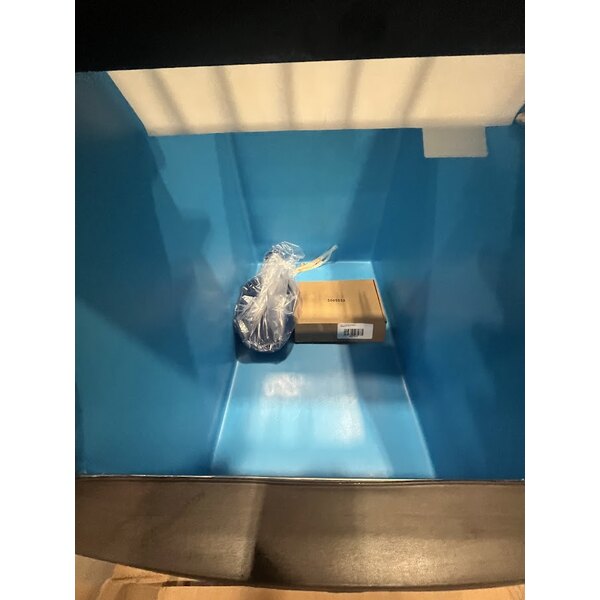 Scratch and Dent Manitowoc D320 Ice Storage Bin - 264 lb.