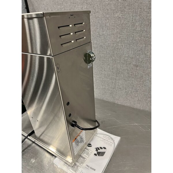 Scratch and Dent Bunn 23001.0000 CW15-APS Pourover Airpot Coffee Brewer - 120V