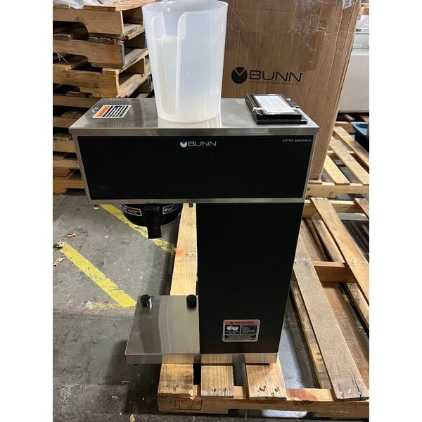 Scratch and Dent Bunn 33200.0010 VPR-APS Pourover Airpot Coffee Brewer - 120V